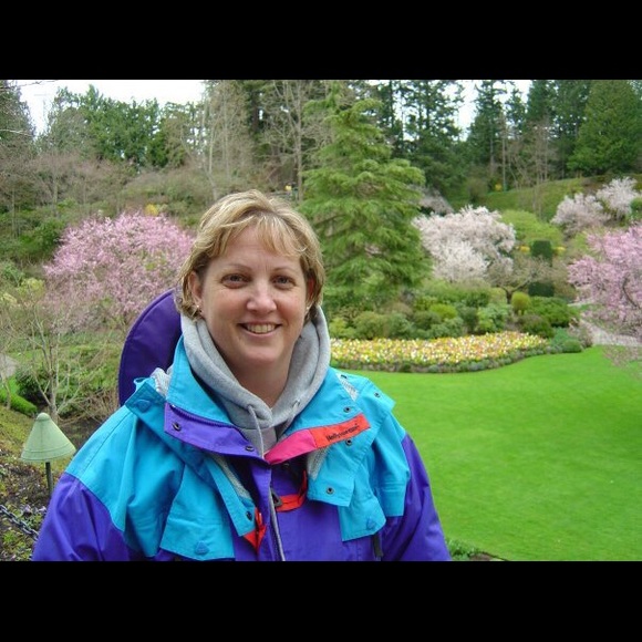 Meet your Posher, Shari - Picture 1 of 1